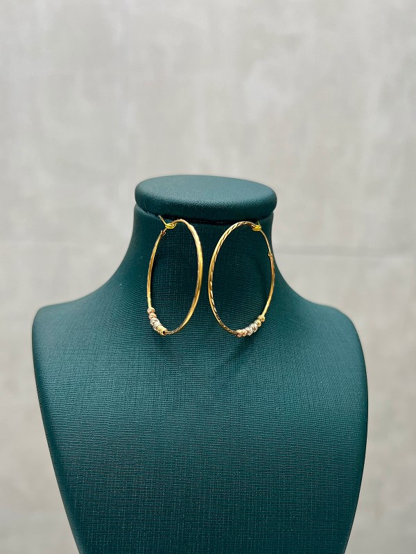 حلقه-ای-گوی-دار-بزرگ.jpg گوشواره طلا 18 عیار حلقه ای دوریکا کد 705 - تصویر 1
