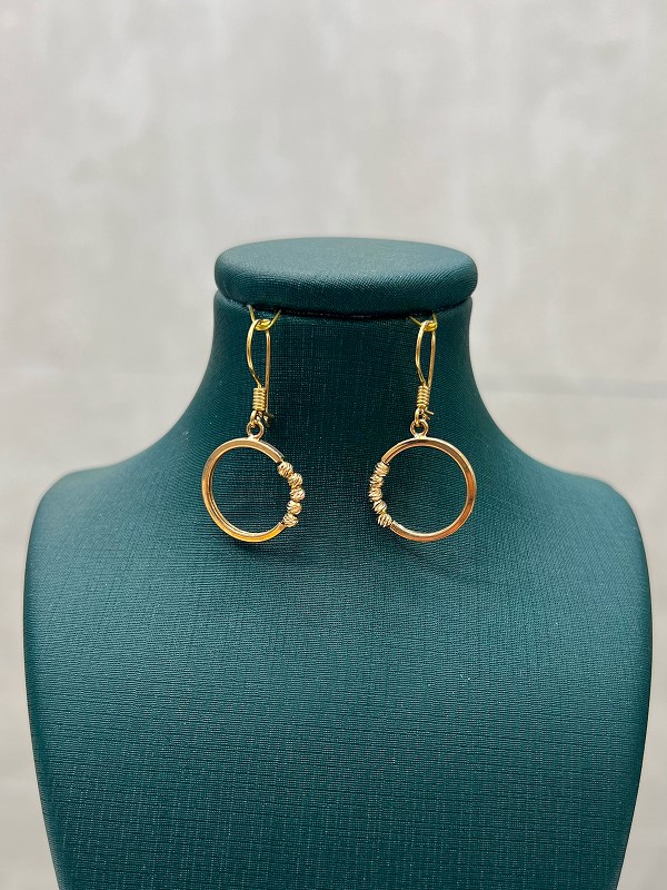 حلقه-ای-گوی-دار-عصایی.jpg گوشواره طلا 18 عیار گل کد 708 - تصویر 1