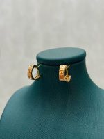 گوشواره طلا 18 عیار چفتی لاو کارتیه کد 701 - تصویر 2